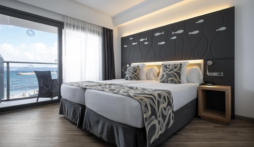 Habitación doble, balcón, vistas al mar