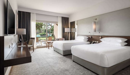 Habitación Club, 2 camas individuales (Dusit, High Floor, Pool/Lake view)