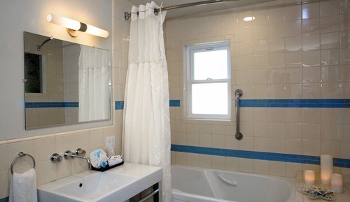 Suite junior, vistas parciales al mar