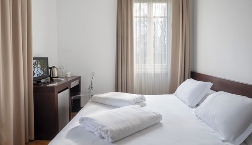 Habitación económica con 1 cama doble o 2 individuales