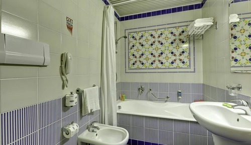 Habitación triple económica