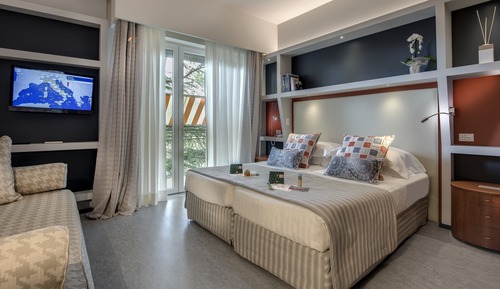 Habitación familiar, vistas al jardín