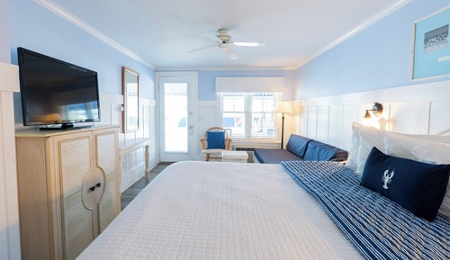 Habitación estándar, 1 cama de matrimonio grande, vistas parciales al mar