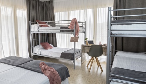 Habitación (For 5 people)