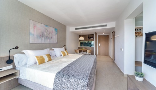 Estudio Premium, vistas a la piscina