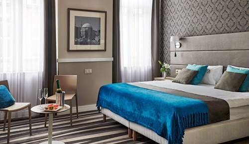 Habitación Deluxe con 1 cama doble o 2 individuales, vistas a la ciudad