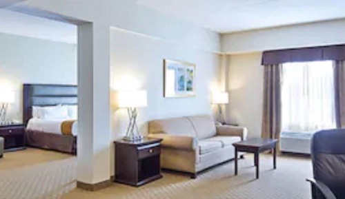 Suite, 1 cama de matrimonio grande con sofá cama
