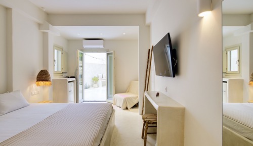 Double Room Garden Level