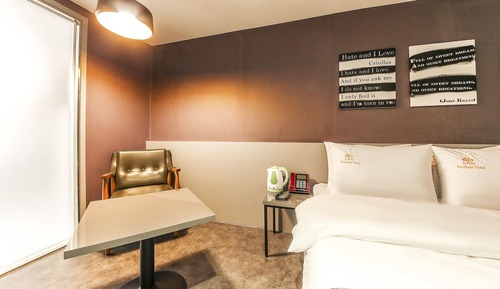 Habitación Deluxe (Check in 9pm)