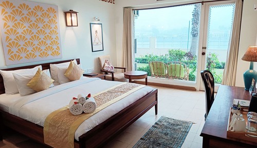 Deluxe Ganga view