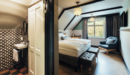 Habitación estándar con 1 cama doble o 2 individuales, baño privado