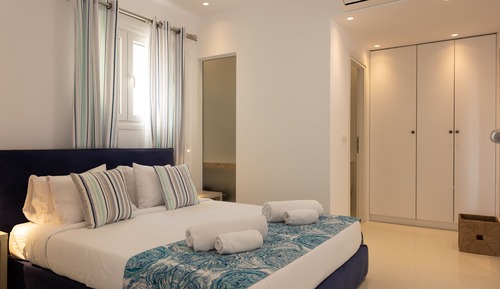 Luxury House with Private Pool 2AB Seaside