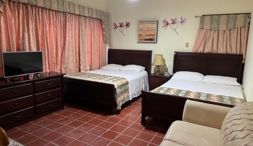 Habitación superior, varias camas, no fumadores