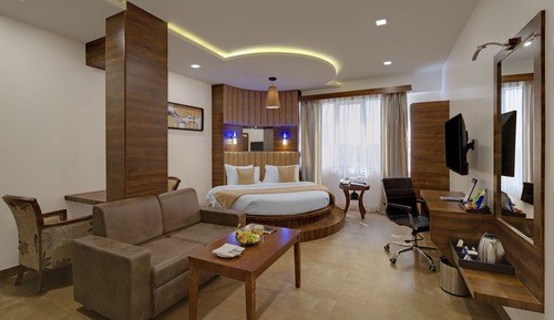Hazel Suite