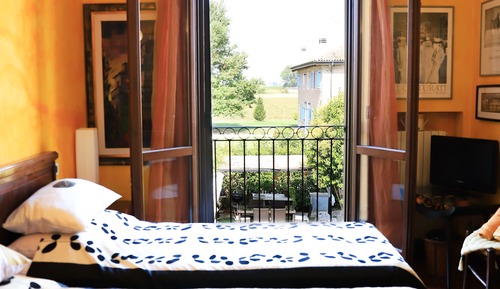 Habitación estándar con 1 cama doble o 2 individuales, no fumadores