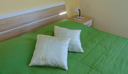 Studio, Sea View