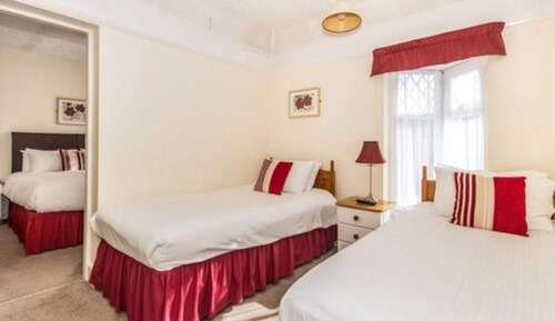 Habitación cuádruple básica, varias camas, no fumadores