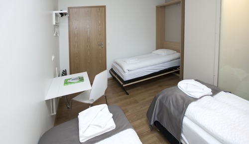 Habitación triple estándar, accesible para personas con discapacidad, baño privado