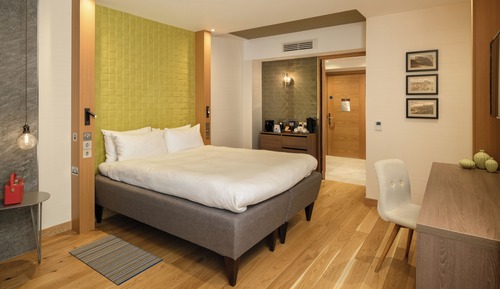 Habitación (Roomy)