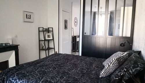 Suite de diseño, 1 cama de matrimonio con sofá cama (Onyx)