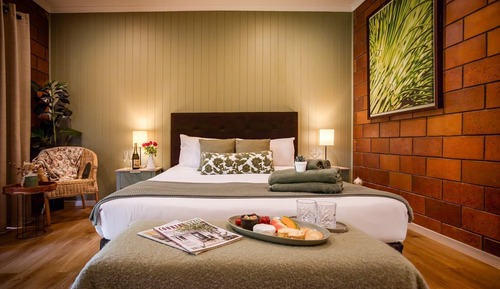 Classic Queen Room