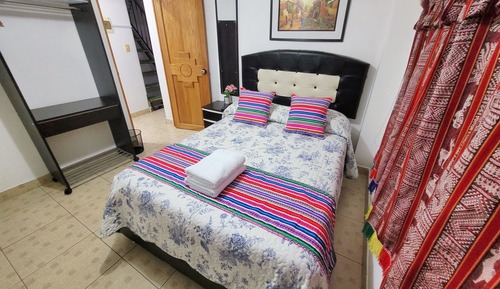 Habitación Matrimonial con Baño Privado