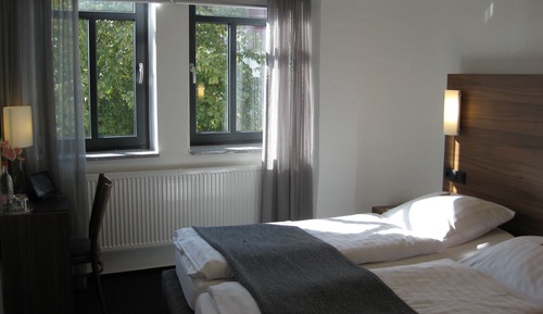 Habitación económica doble, 1 cama de matrimonio, no fumadores, vistas a la ciudad