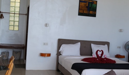 Bungalow de lujo, 1 cama de matrimonio grande, balcón, vistas a la playa