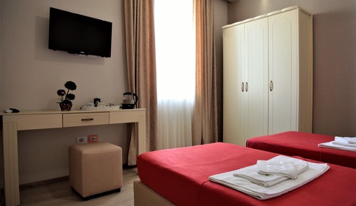 Habitación doble, vistas al parque