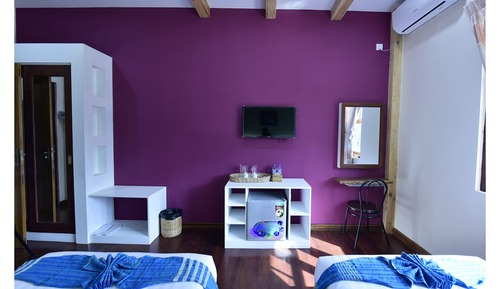 Habitación superior con 1 cama doble o 2 individuales, varias camas, no fumadores