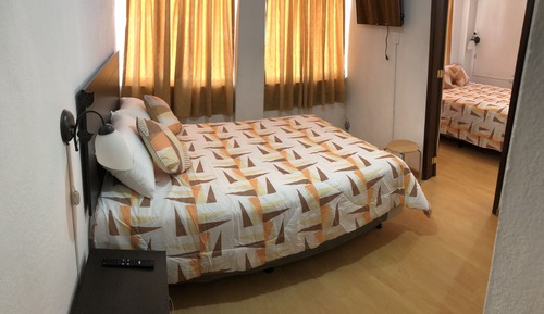 Habitación cuádruple familiar, 2 habitaciones, vistas al patio