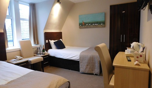 Habitación estándar con 2 camas individuales