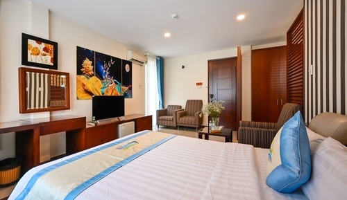 Suite, Balcony