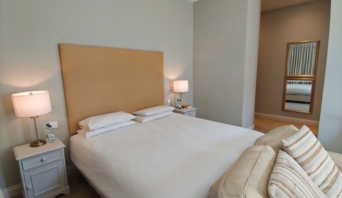 Habitación ejecutiva doble, balcón, vistas parciales al mar