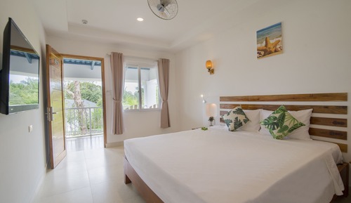 Habitación Deluxe, terraza, vistas a la piscina