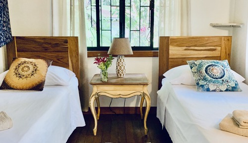 Habitación estándar con 1 cama doble o 2 individuales