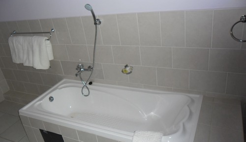 Habitación básica con 1 cama doble o 2 individuales, no fumadores