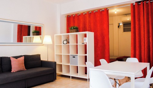 Estudio, varias camas