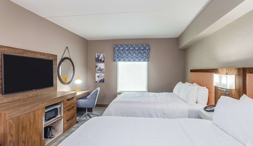 Habitación, 2 camas de matrimonio, accesible para personas con discapacidad (Hearing)