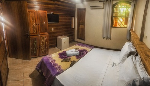 Habitación triple, baño privado (Corredor)