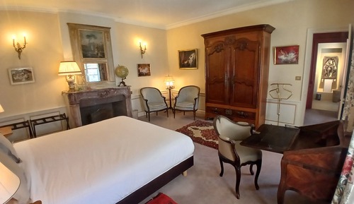Suite exclusiva, baño privado, vistas al patio (Suite "Kama")