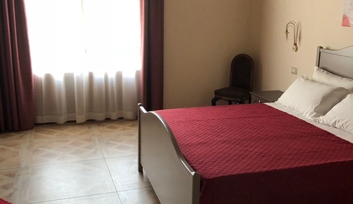 Habitación cuádruple, cocina básica