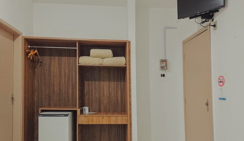 Habitación triple económica, planta baja (4 camas solteiro)
