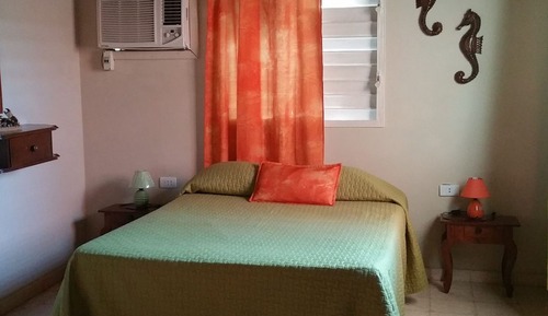 Habitación con 1 cama doble o 2 individuales