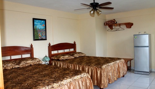 Habitación estándar con 1 cama doble o 2 individuales
