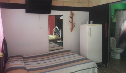 Habitación con 1 cama doble o 2 individuales