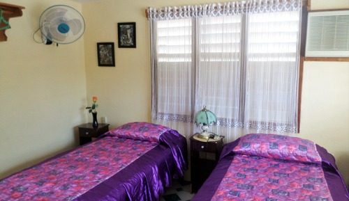 Habitación con 1 cama doble o 2 individuales