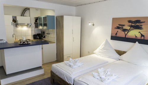 Habitación Confort con 1 cama doble o 2 individuales (2. OG Nr.2)