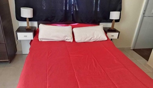 Apartamento familiar, 1 habitación, fumadores, baño privado