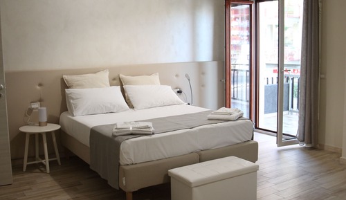 Suite junior, baño privado (with shower balcony)